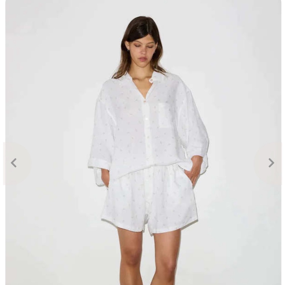 Deiji studios white two piece loungewear set flower embroidery